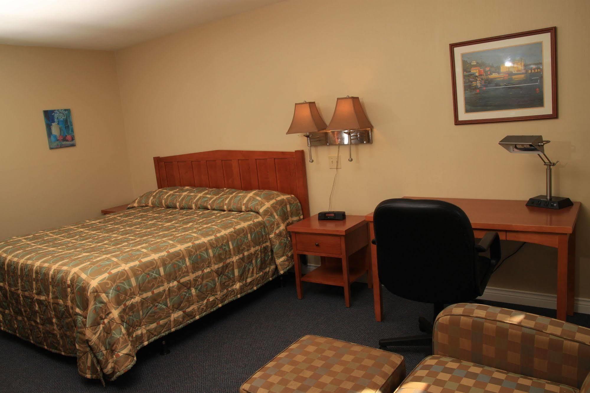 Alpine Motor Inn Alma Екстер'єр фото